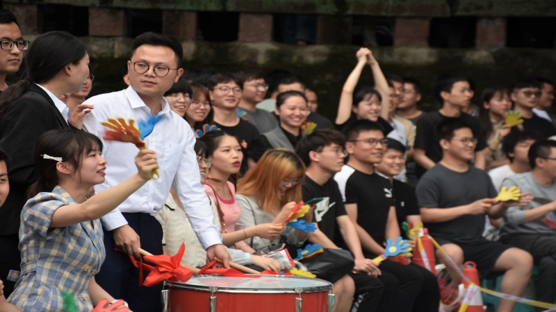 篮球冠军是谁_篮球总冠军第二场_篮球冠军电影
