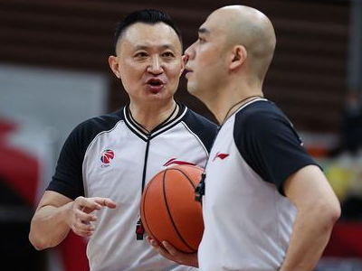 篮球暂停有什么用_关于篮球暂停的规则_篮球暂停时间动作规则