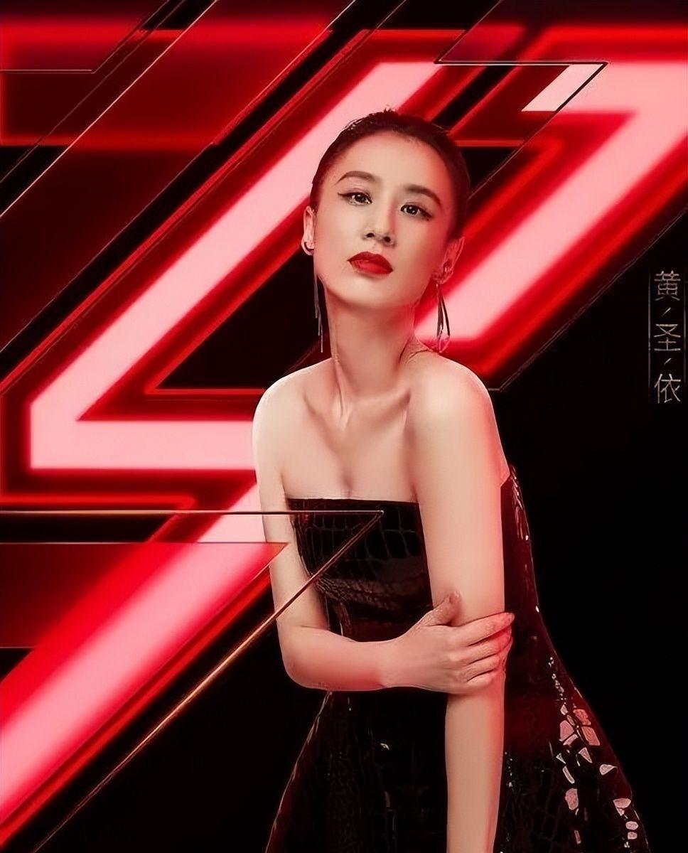 明星健身穿搭_健身明星女图片_女明星健身服照片