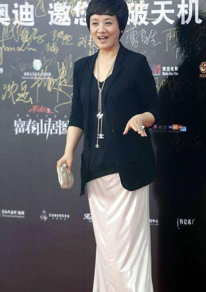 明星健身穿搭_女明星健身服照片_健身明星女图片