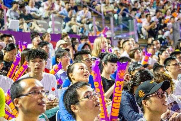 品牌代言世界冠军篮球_篮球冠军代言人是谁啊_代言篮球冠军人是什么意思