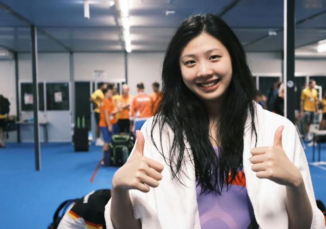 游泳选手冠军女中国有几个_游泳冠军女2021_游泳冠军中国女选手有哪些