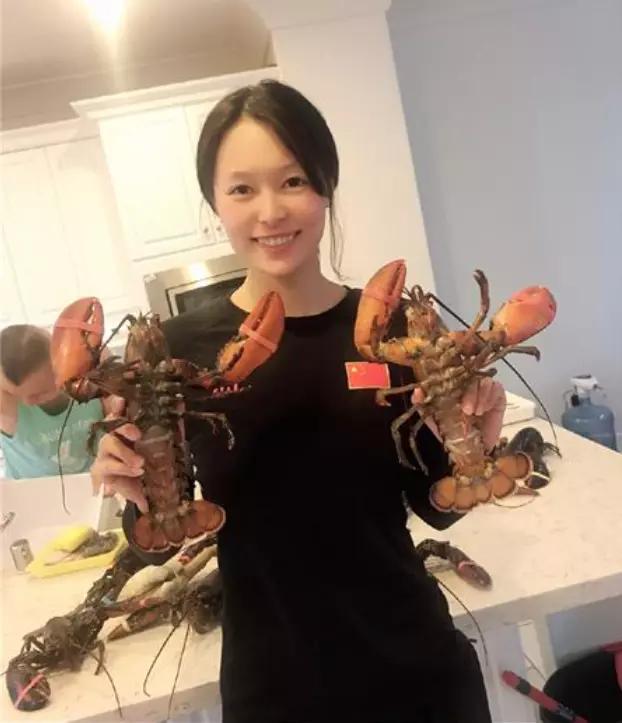 游泳选手冠军女中国有几个_游泳冠军中国女选手有哪些_游泳选手冠军女中国有多少