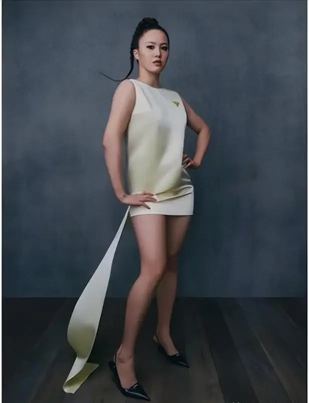 游泳冠军女2021_游泳冠军中国女选手有哪些_游泳选手冠军女中国有多少