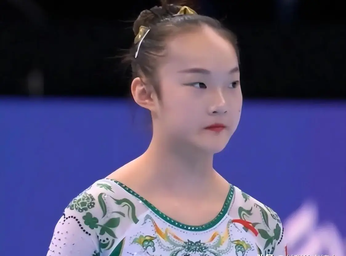 游泳冠军女2021_游泳冠军中国女选手有哪些_游泳选手冠军女中国有多少