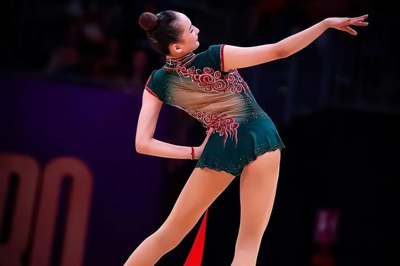 游泳冠军中国女选手有哪些_游泳冠军女2021_游泳选手冠军女中国有多少