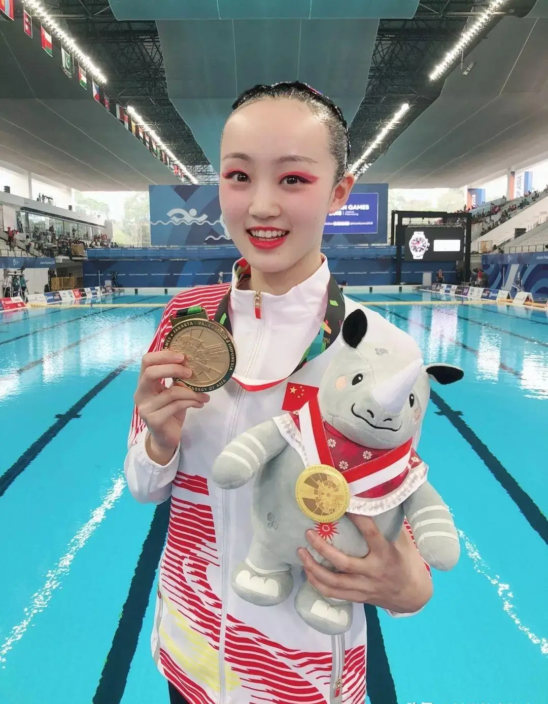 游泳选手冠军女中国有多少_游泳冠军女2021_游泳冠军中国女选手有哪些