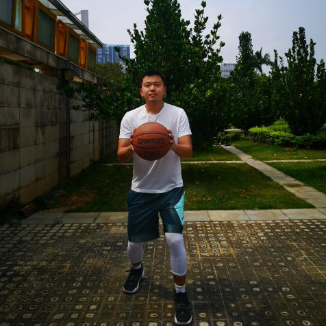 传球篮球技巧蹬腿视频_篮球蹬腿传球技巧_篮球传球姿势