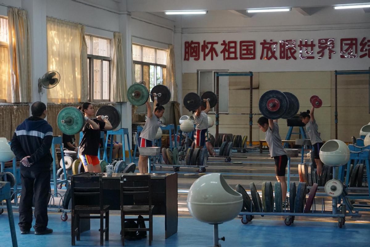广东举重世界冠军林雪华_广东举重运动员林雪华最好成绩_广州举重林雪华