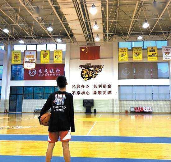 广东宏远篮球运动员_广东宏远篮球队冠名_21年广东宏远篮球冠军