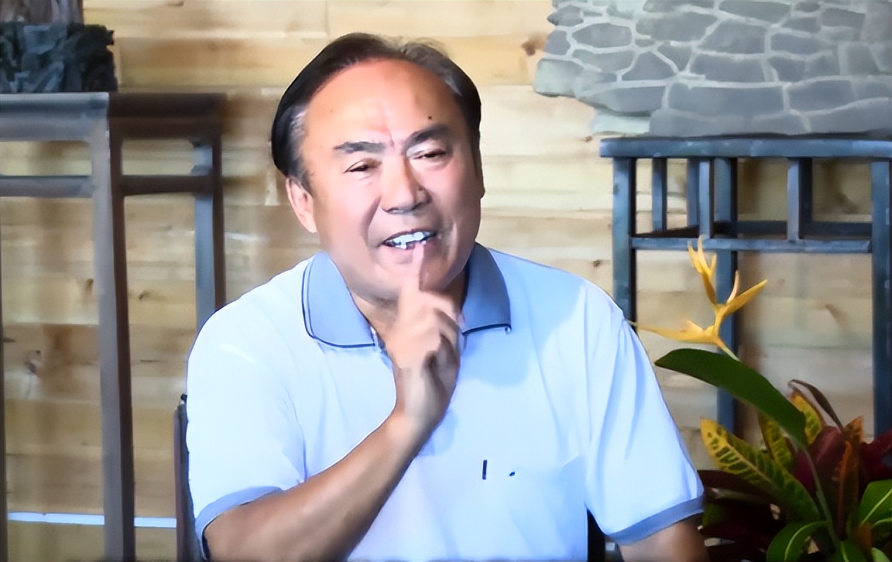 足球冠军叫什么名字_足球赛谁是冠军_之前足球赛冠军